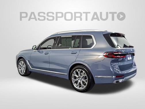 2025 BMW X7 xDrive40i