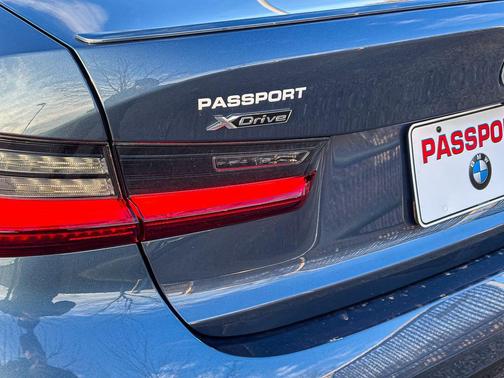 2026 BMW 330 i xDrive