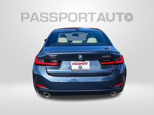 2026 BMW 330 i xDrive