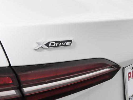 2025 BMW 530 i xDrive