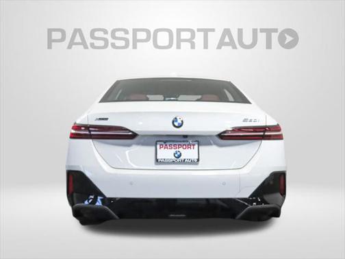 2025 BMW 530 i xDrive
