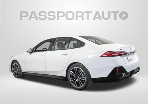 2025 BMW 530 i xDrive