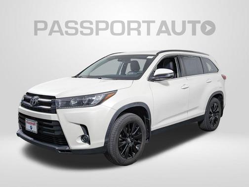 2019 Toyota Highlander SE