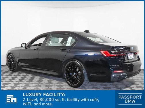 Photo 5 of 49 of 2022 BMW 740 i xDrive