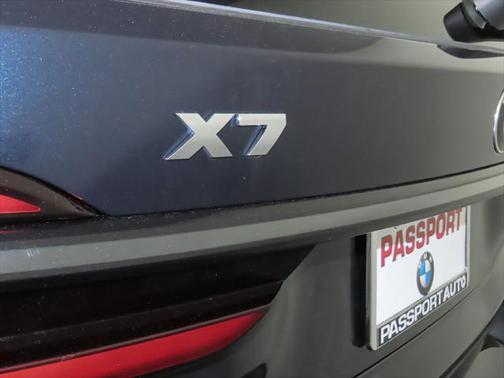 2026 BMW X7 M60i