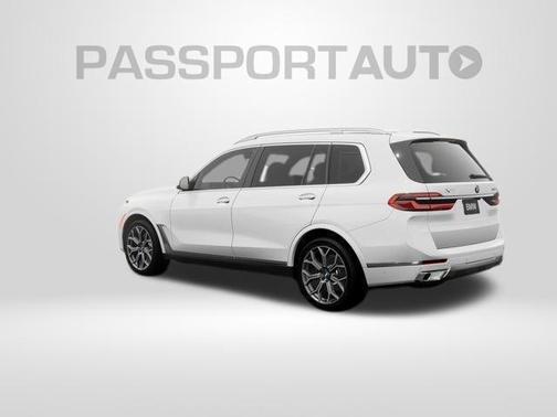Alpine White 2027 BMW X7 xDrive40i