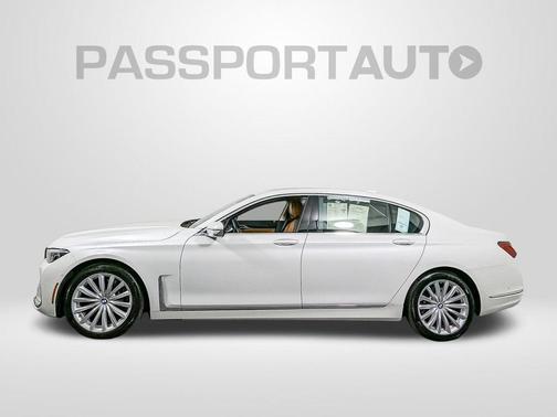 2022 BMW 740 i xDrive