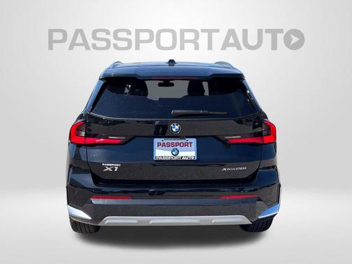 Black Sapphire Metallic 2026 BMW X1 xDrive28i