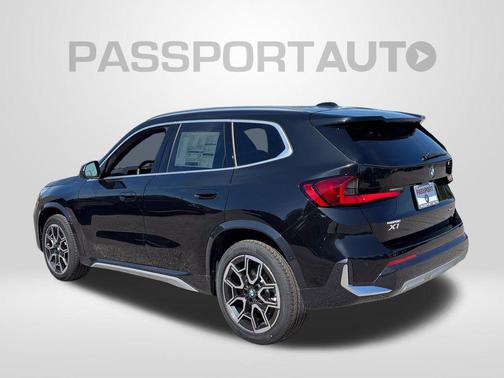 Black Sapphire Metallic 2026 BMW X1 xDrive28i