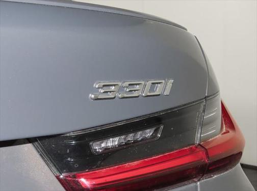 2025 BMW 330 i xDrive
