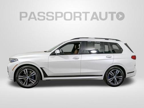 2021 BMW X7 M50i