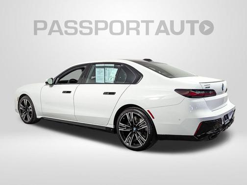 2023 BMW 760 i xDrive