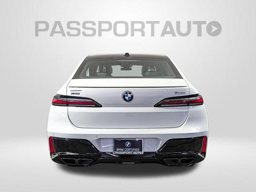 2023 BMW 760 i xDrive