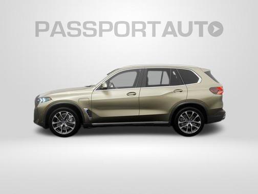 Manhattan Green Metallic 2026 BMW X5 PHEV xDrive50e