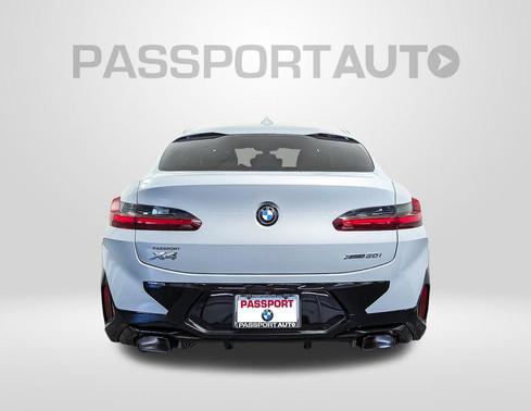 2025 BMW X4 xDrive30i