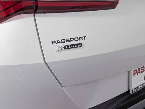 Mineral White Metallic 2026 BMW X3 30 xDrive