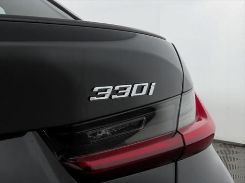 2025 BMW 330 i xDrive