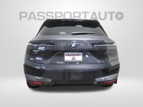 2025 BMW iX M60