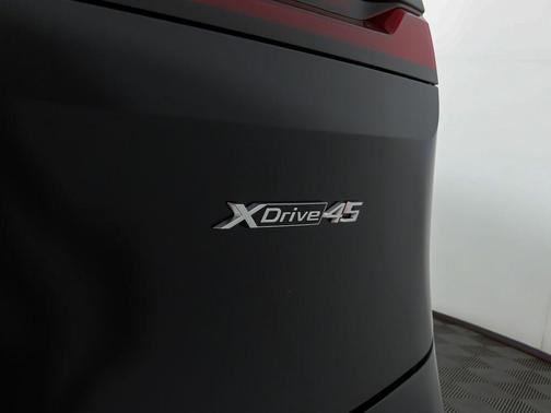2026 BMW iX xDrive45