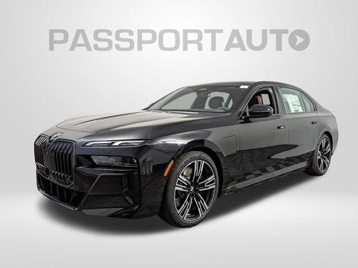 2026 BMW 750e i xDrive