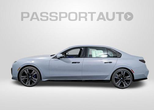 2026 BMW 740 i xDrive