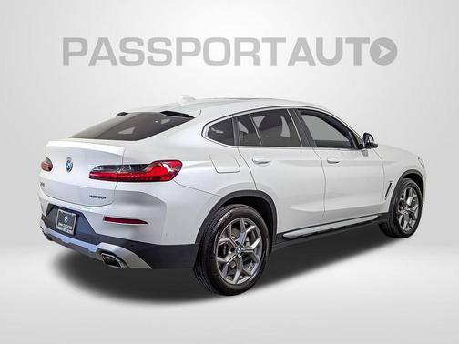 2023 BMW X4 xDrive30i
