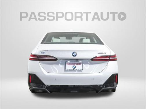 2025 BMW i5 xDrive40