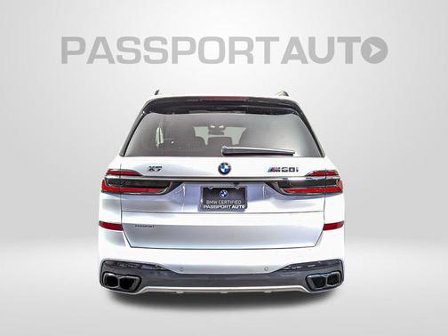 2025 BMW X7 M60i