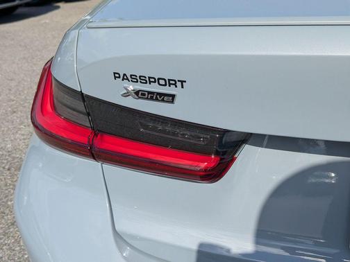 Brooklyn Grey Metallic 2026 BMW 330 xDrive