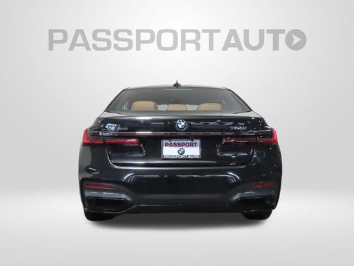 2022 BMW 750 i xDrive