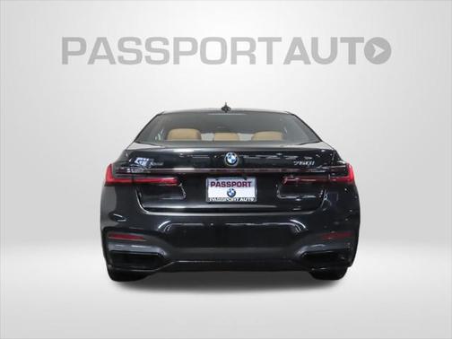 2022 BMW 750 i xDrive