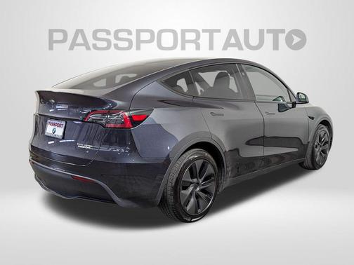 2025 Tesla Model Y Long Range Dual Motor All-Wheel Drive