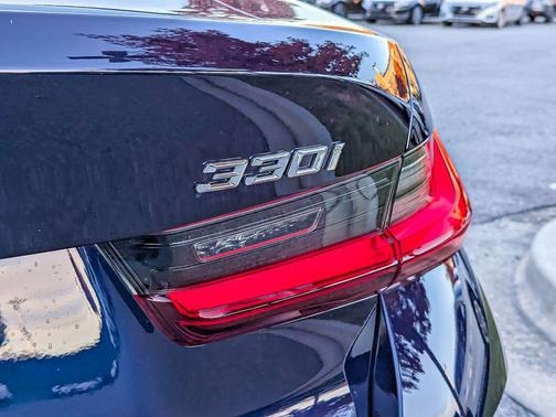 2026 BMW 330 i xDrive