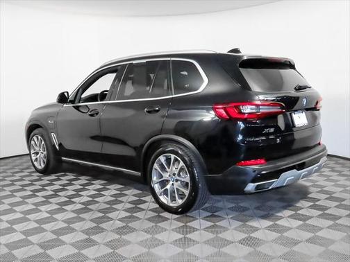 2022 BMW X5 PHEV xDrive45e