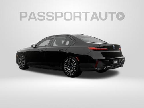 2026 BMW 750e i xDrive