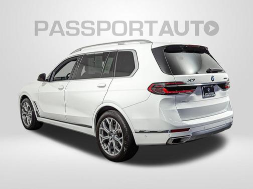 2023 BMW X7 xDrive40i