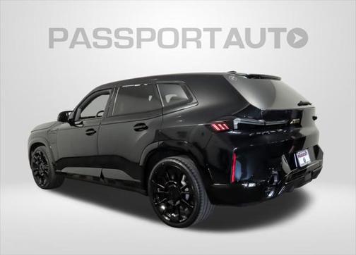 2025 BMW XM Base