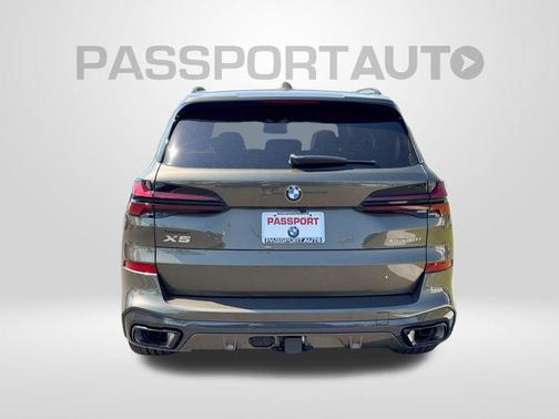 Manhattan Green Metallic 2026 BMW X5 xDrive40i