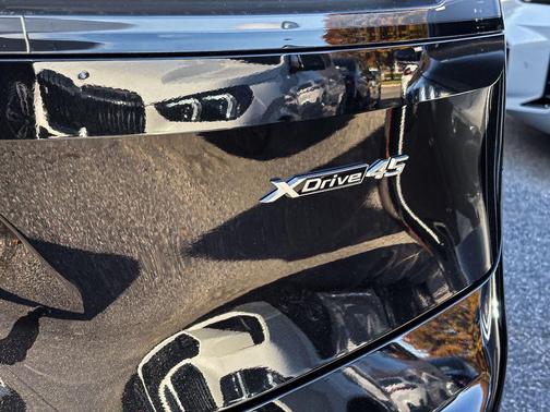 2026 BMW iX xDrive45