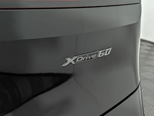 2026 BMW iX xDrive60