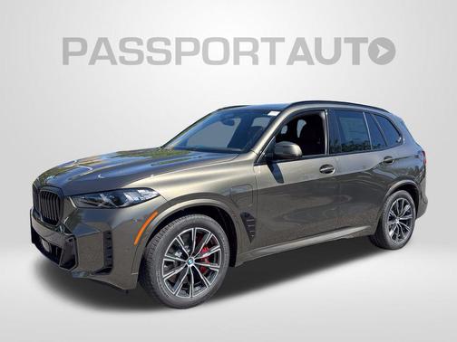 Manhattan Green Metallic 2026 BMW X5 PHEV xDrive50e