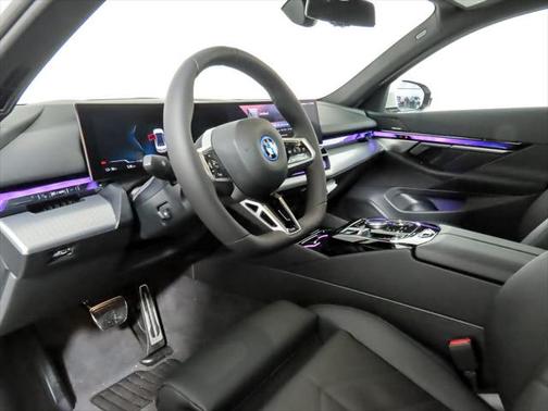 2025 BMW i5 xDrive40
