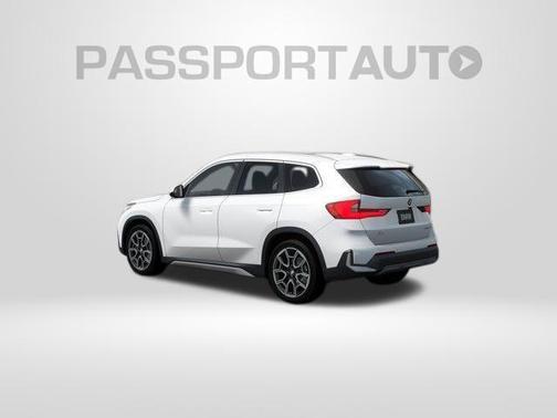 Mineral White Metallic 2026 BMW X1 xDrive28i
