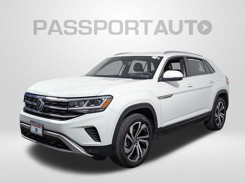 White 2022 Volkswagen Atlas Cross Sport 2.0T SEL