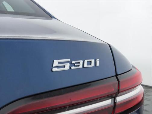 2025 BMW 530 i xDrive