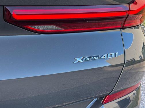 2026 BMW X6 xDrive40i
