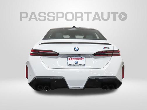 2026 BMW M5 Base
