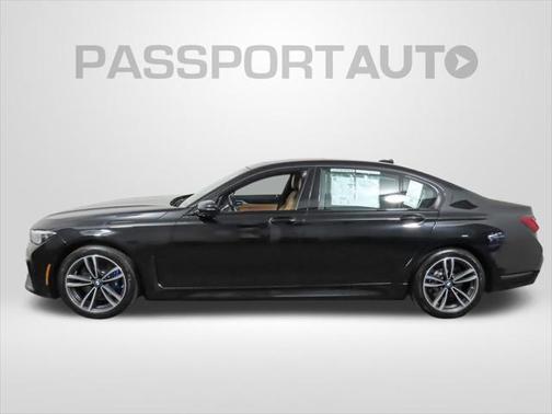 2022 BMW 740 i xDrive