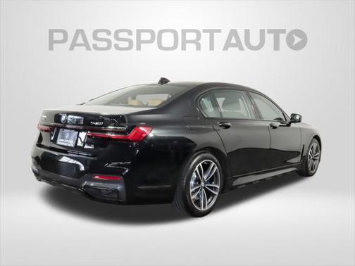 2022 BMW 740 i xDrive