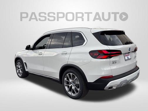 Alpine White 2026 BMW X5 xDrive40i